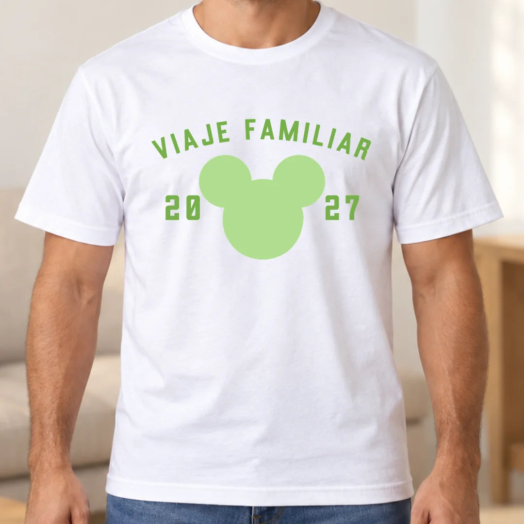 La Aventura Empieza Aquí – Camiseta Personalizada con Año