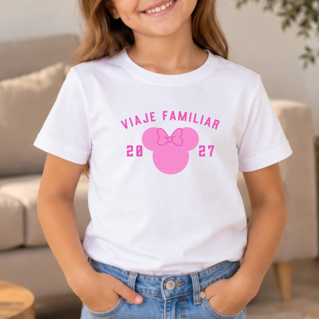 La Aventura Empieza Aquí – Camiseta Personalizada con Año