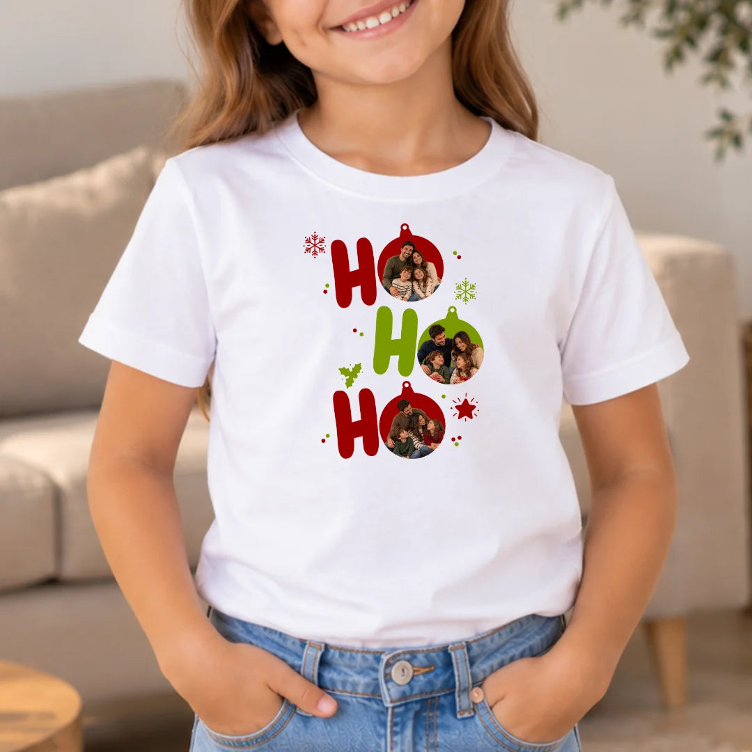 Ho Ho Ho, Nuestra Navidad – Camiseta Personalizada con Foto Familiar