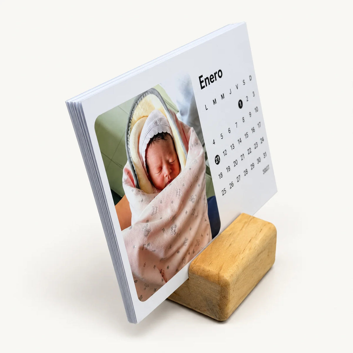 Calendario Personalizado de Escritorio con 12 Fotos