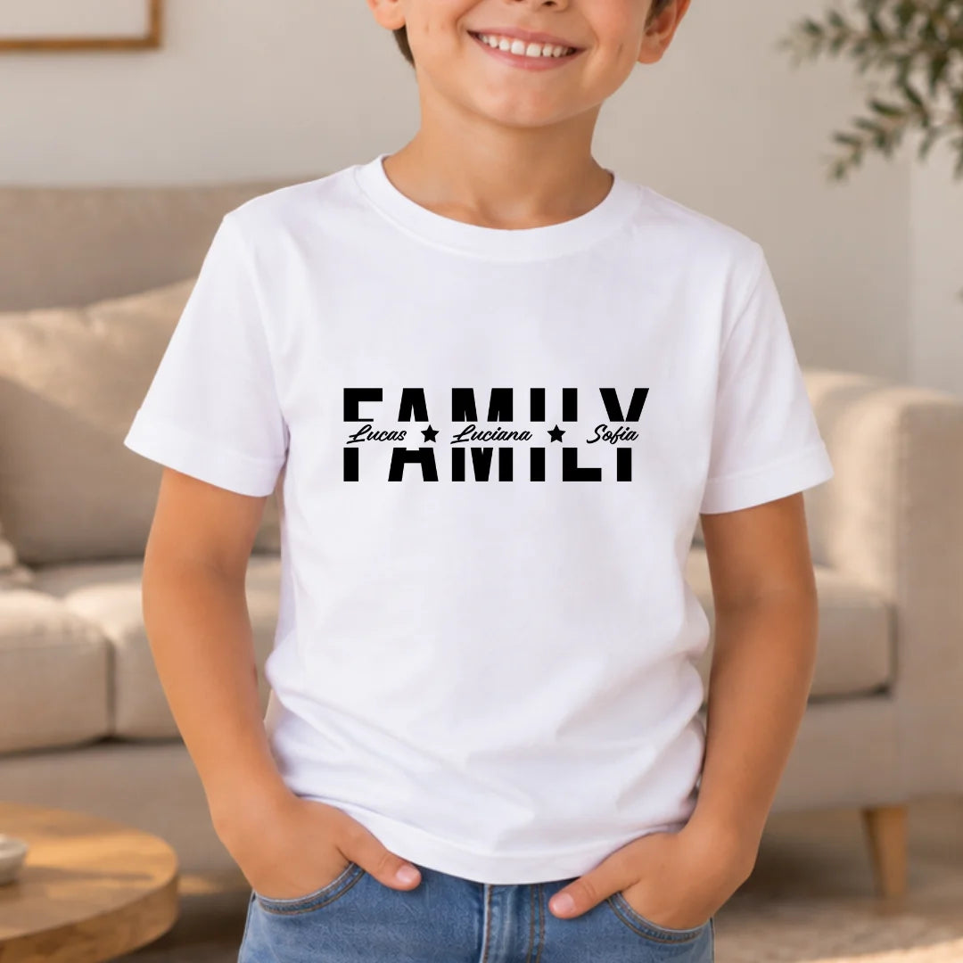 Amor Entre Líneas – Camiseta Personalizada con Nombres