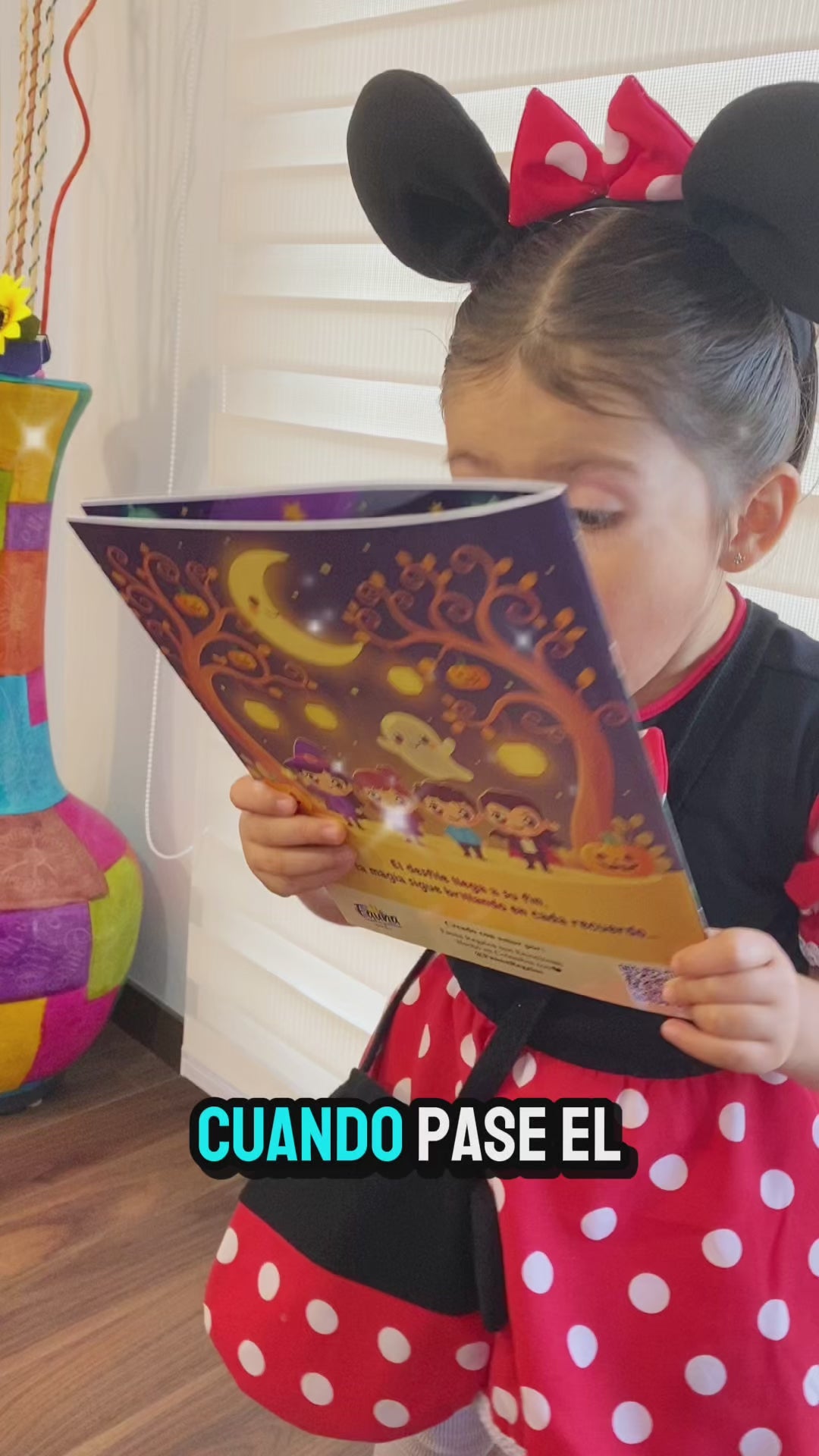 El Desfile de las Linternas Encantadas  – Álbum con Láminas tipo Panini 🎃