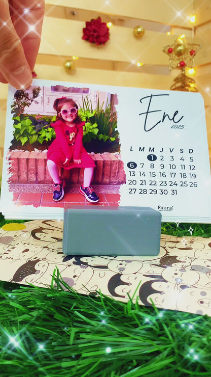 Calendario Personalizado de Escritorio con 12 Fotos