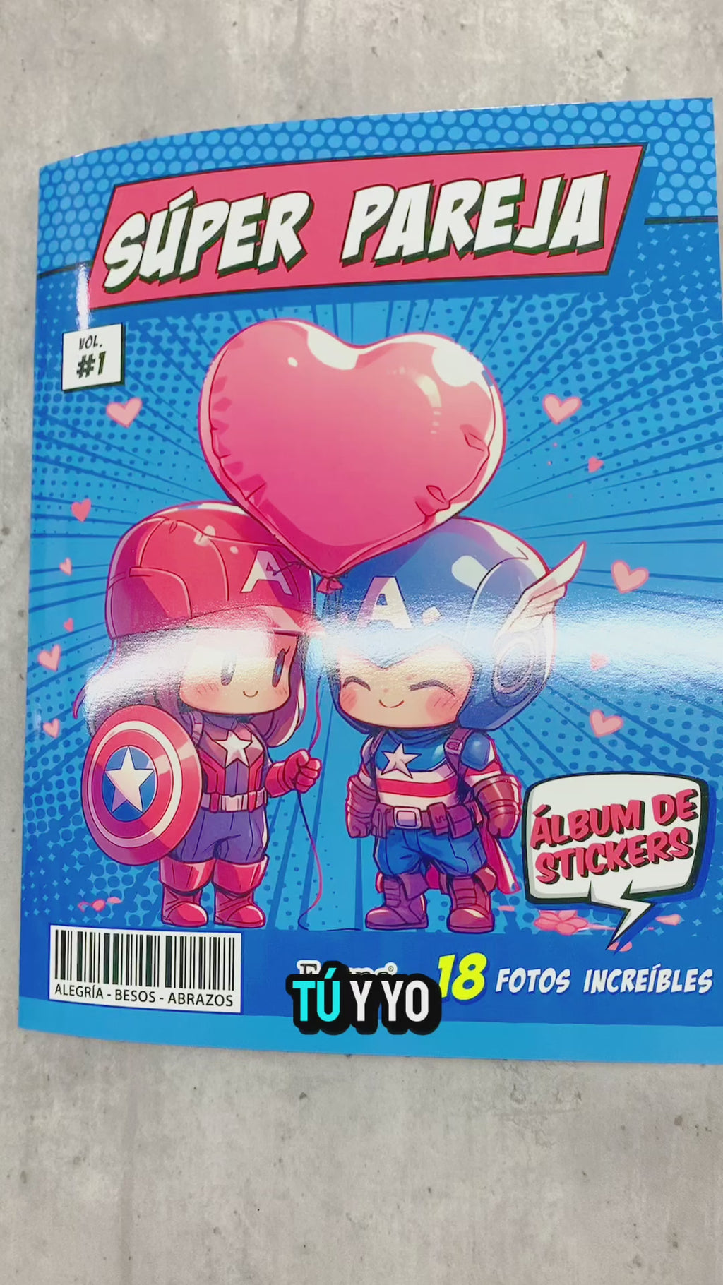 Álbum de Láminas de Súper Pareja Personalizado con 18 Fotos