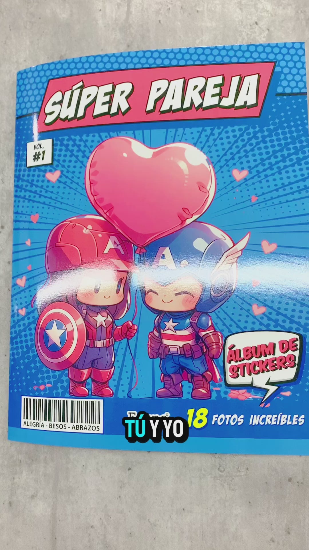 Álbum de Láminas de Súper Pareja Personalizado con 18 Fotos